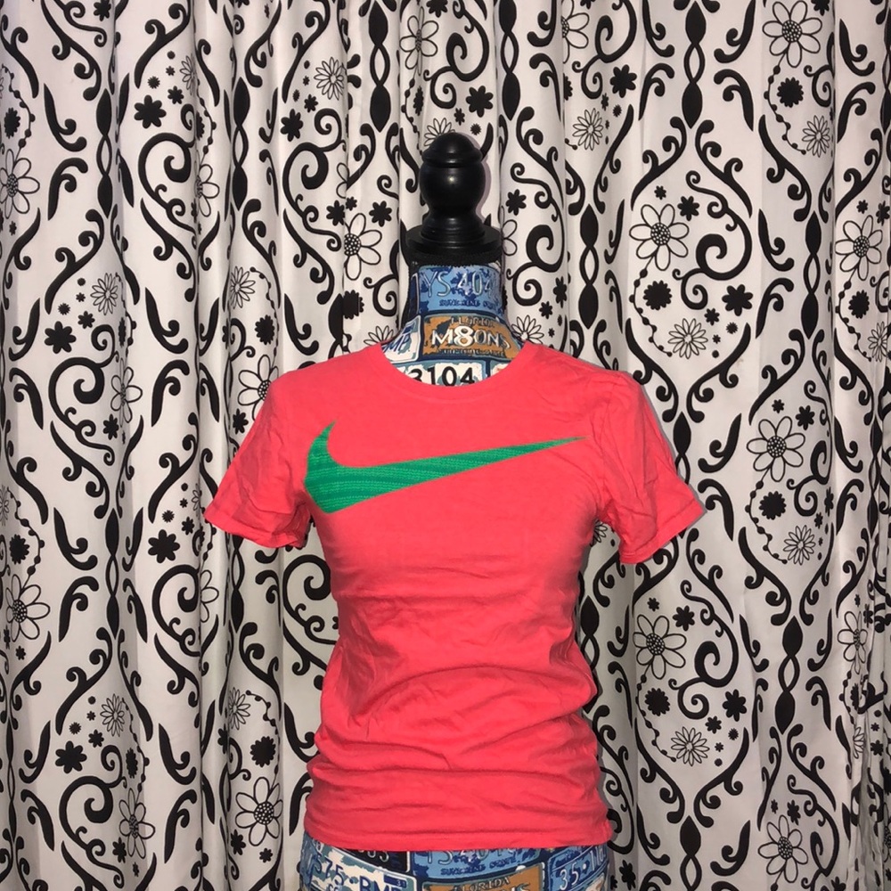 Nike Tee